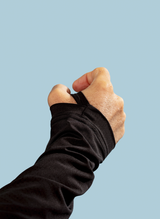 BLACK PERFORMANCE LIGHT HOODIE WOMEN